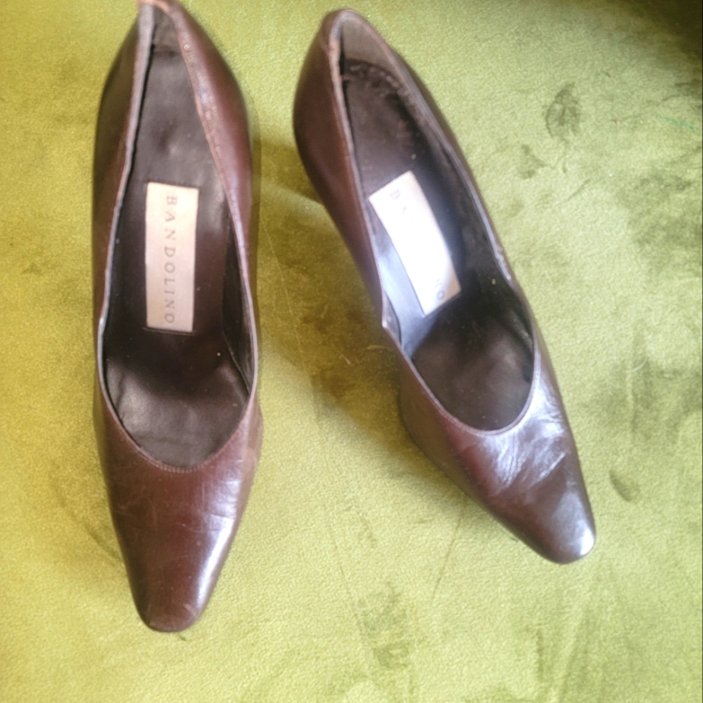 Misses sz 7.5 Bandolino Brown Leather Pumps High Heel Shoes